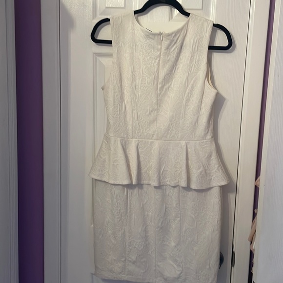H&M peplum dress - Picture 2 of 6